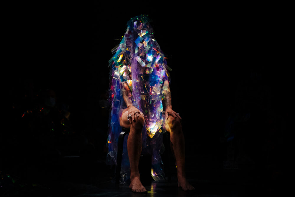 Latifa Laâbissi & Marcelo  Evelin, La nuit tombe quand elle veut, 2021, credit Marianne Barthélémy